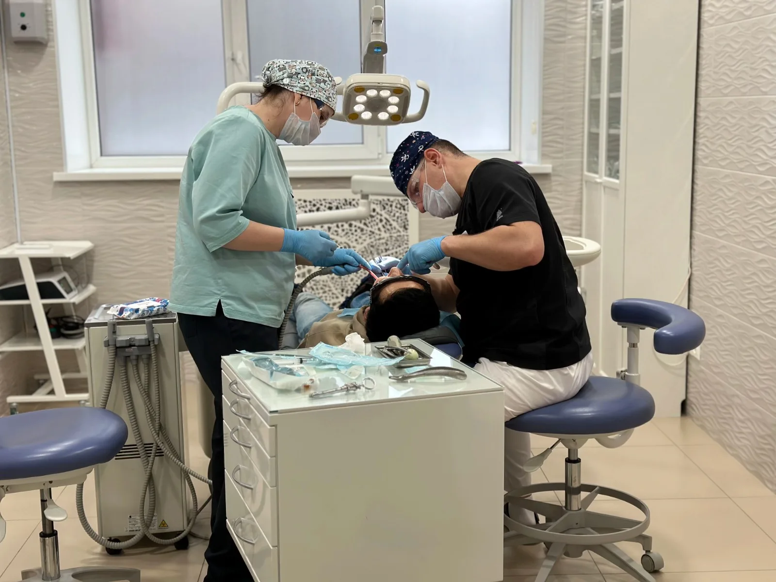 имплантация верхней челюсти этапы