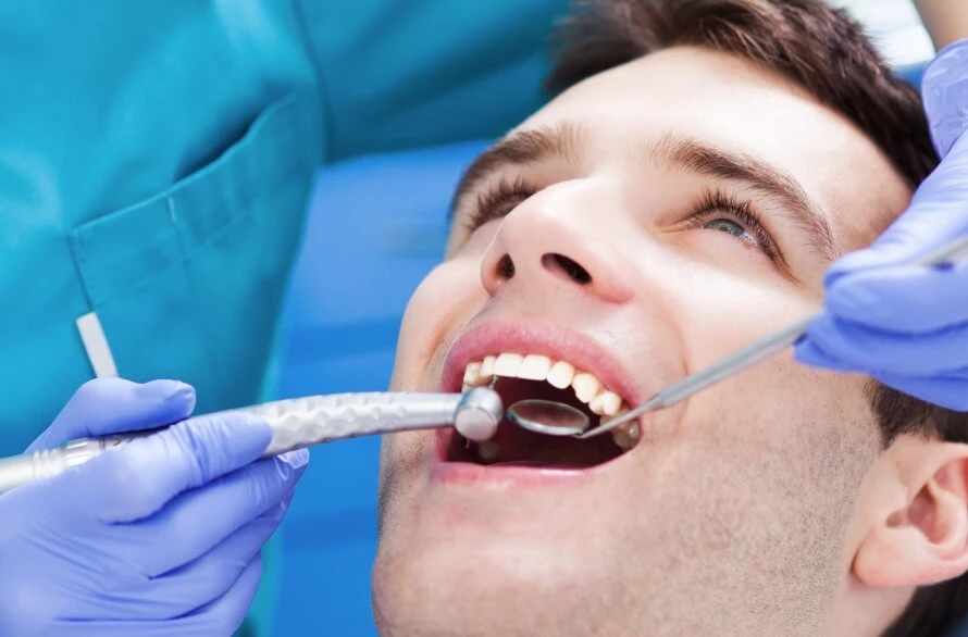 Болит зуб после лечения кариеса 